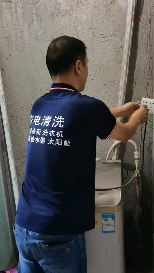 Python将xml格式转换为json格式