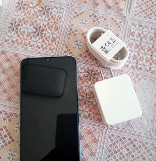 大家都为在UBUNTU中使用聊天工具而烦燥吗？大家还为找QQ而在网上不停的找方案吗？什么lumaqq啊，EVAQQ啊！假如让你感觉 装LUMAQQ感觉不方便怎么办？假如用apt-get install eva成功安装上EVA却用不了怎么办，而且EVA又不怎么稳定怎么办？现在Gaim搞定，大家都知道GAIM中有很聊天工具可以一起使用集合。同时在一个界面上使用，方便吧！但是MSN是直接可以用的（系统装好后），而QQ需要装一个叫openq的插件，下载地址：http://textwiki.org/wiki/OpenQ。假如没有这个东西的话你怎么也上不了QQ，总会跳出来说明 你的QQ密码有误，所以这个东西是必需要要用的哦！本人下载的是一个文件。而不是DEB包，所以右键归档成OpenQ.tar.gz接着安装就OK安装方法：[root@localhost xxx]# tar zxvf openq.tar.gz[root@localhost xxx]# cd openq[beinan@localhost openq-0.3.2]#./configure --libdir=/usr/lib[beinan@localhost openq-0.3.2]# make[beinan@localhost openq-0.3.2]# make install安装好后OpenQ，我们查看一下 /usr/lib/gaim 目录中，会有两个libqq两个相关的文件；[root@localhost openq-0.3.2]# ls -lh /usr/lib/gaim/libqq*-rwxr-xr-x 1 root root 675 8月 31 11:08 /usr/lib/gaim/libqq.la-rwxr-xr-x 1 root root 8.7M 8月 31 11:08 /usr/lib/gaim/libqq.so到这儿就OK啦！